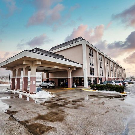 New Victorian Inn & Suites Омаха Екстер'єр фото