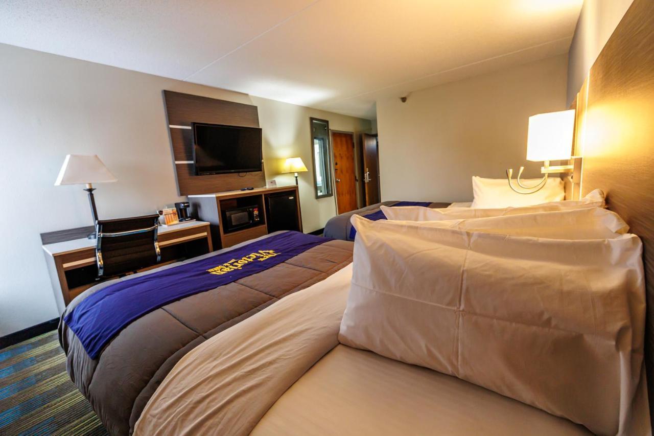 New Victorian Inn & Suites Омаха Екстер'єр фото