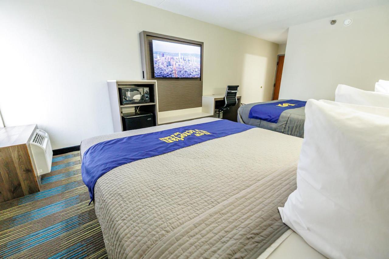 New Victorian Inn & Suites Омаха Екстер'єр фото