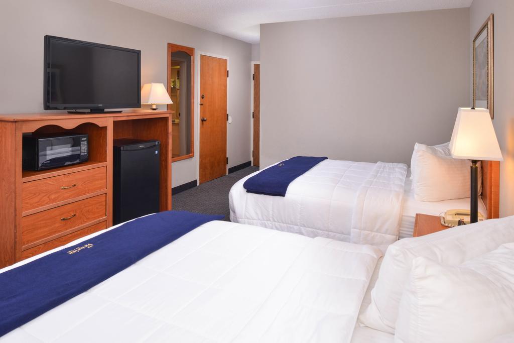 New Victorian Inn & Suites Омаха Екстер'єр фото