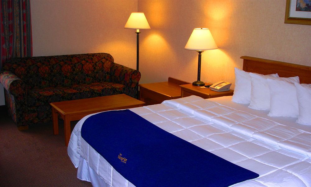 New Victorian Inn & Suites Омаха Екстер'єр фото