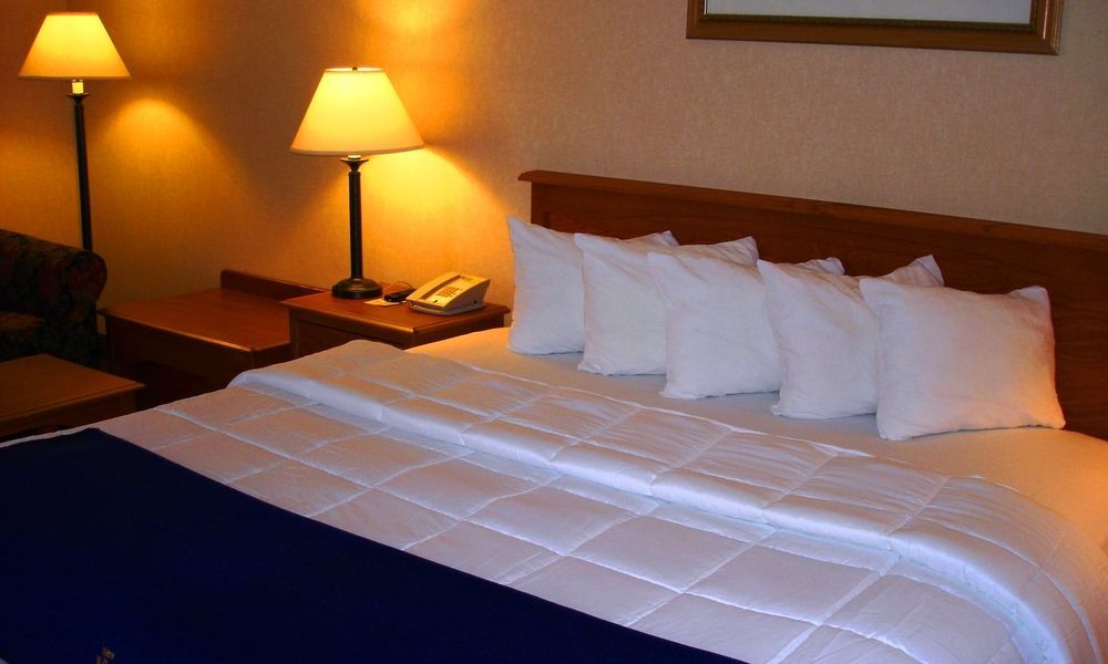 New Victorian Inn & Suites Омаха Екстер'єр фото