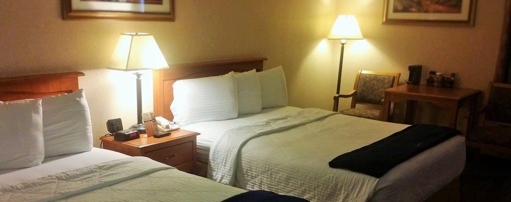 New Victorian Inn & Suites Омаха Екстер'єр фото
